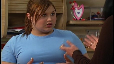 Hacerse monja (2005) - Episode 146 poster and promotional image