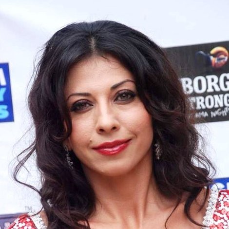 Vida Samadzai