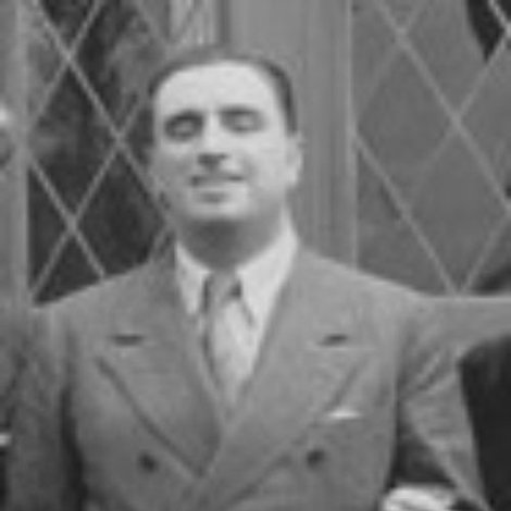 Arturo S. Mom
