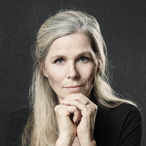 Katrín Hall