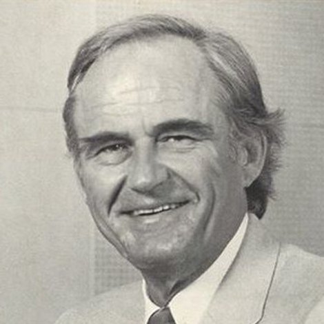 Carl Banas