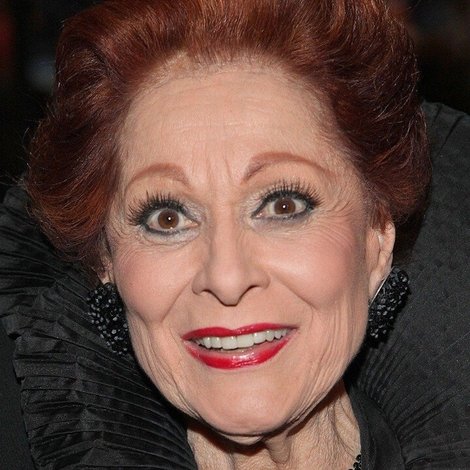 Carol Lawrence