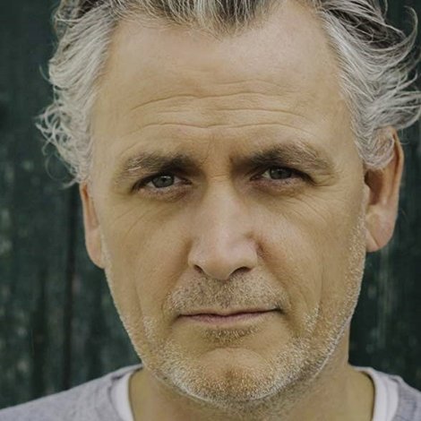 Julian Nicholson