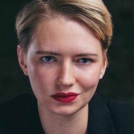 Zoë Valks