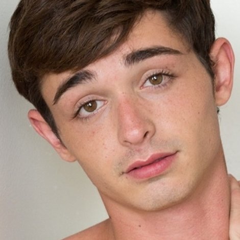 Grayson Lange