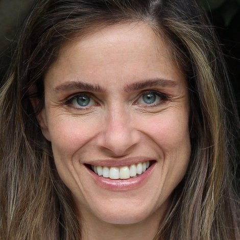 Amanda Peet