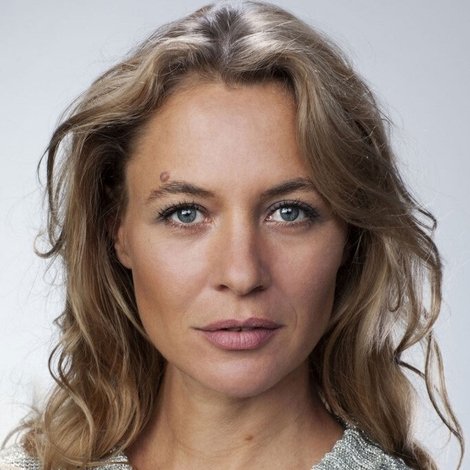 Julia Thurnau