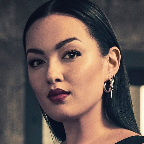 Mia Kang