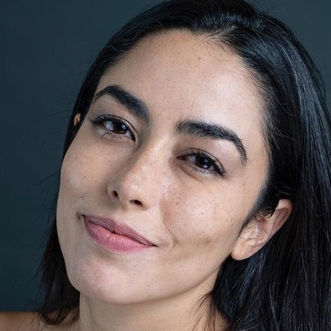 Lizzy Auna
