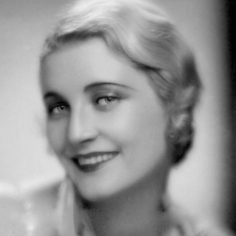 Jeanette Loff