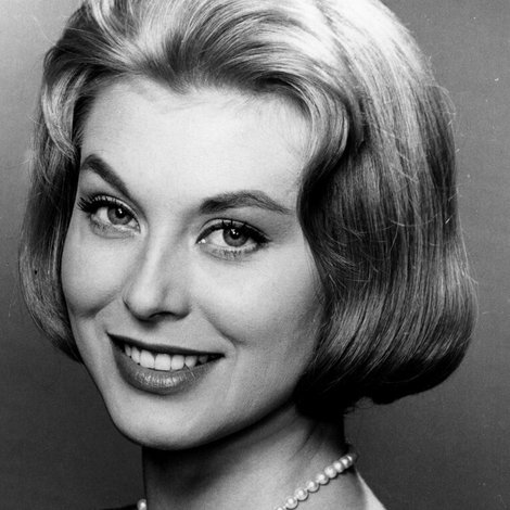 Marianne Hold