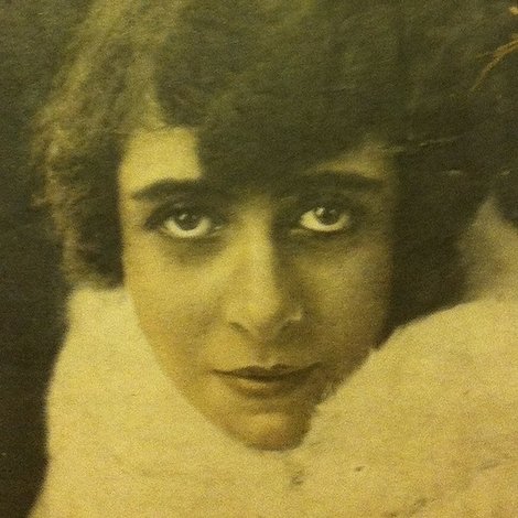 Lottie Lyell