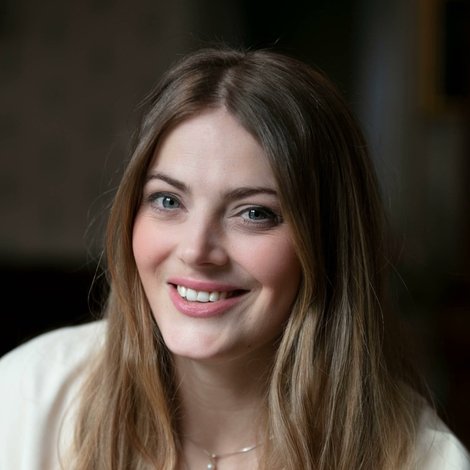 Tuva B Larsen
