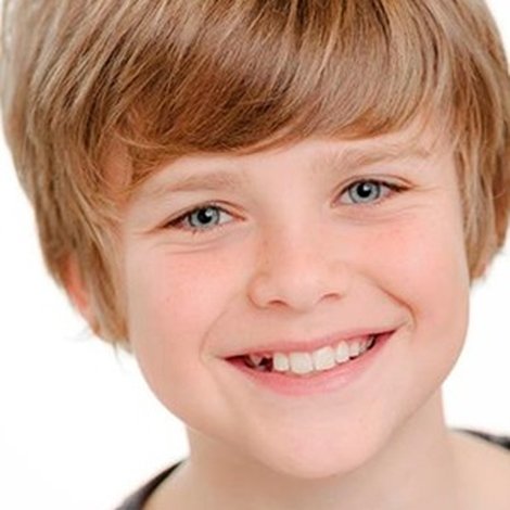 Alexander Aze