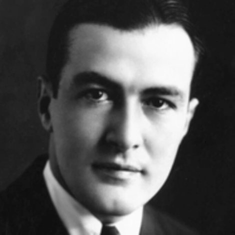 Lester Vail