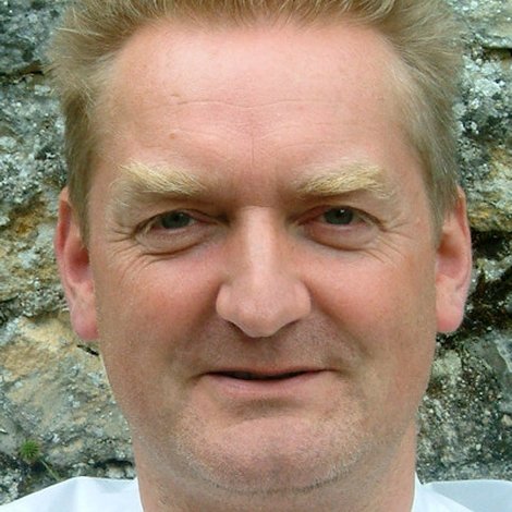Giles Milton