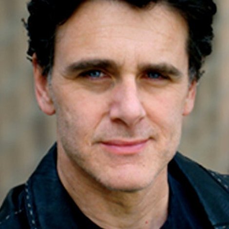 Lee Biolos