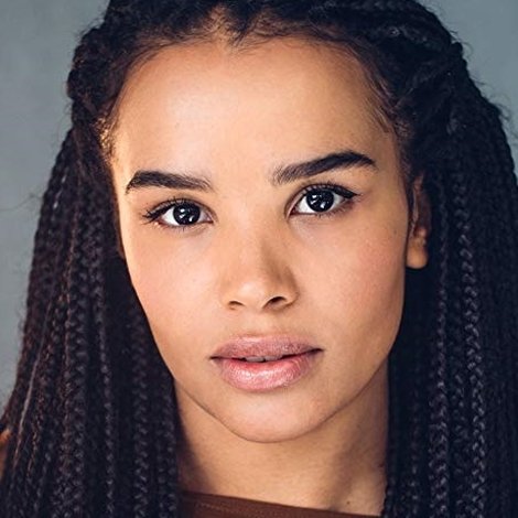 Zoë Robins