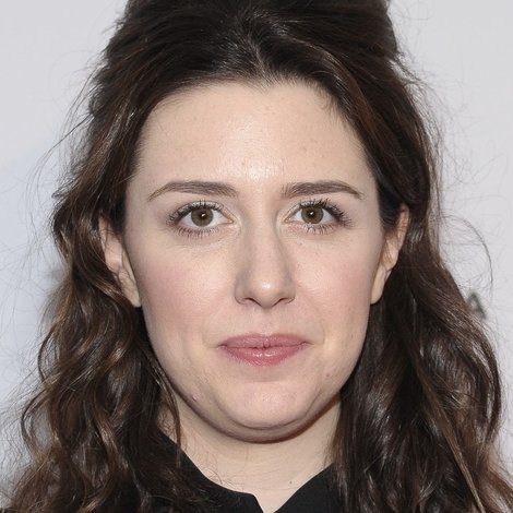 Zoë Worth