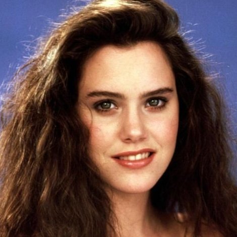 Ione Skye
