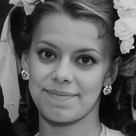 Yana Poplavskaya
