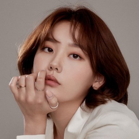 Shim So-young
