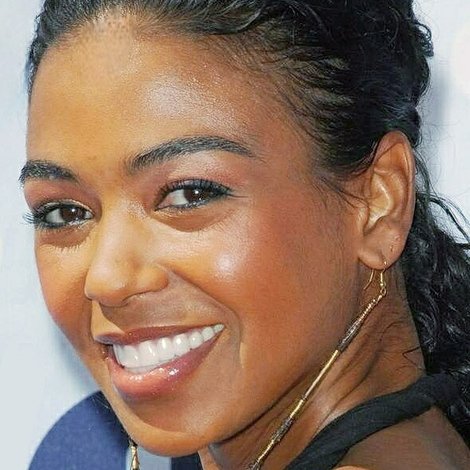 Ananda Lewis