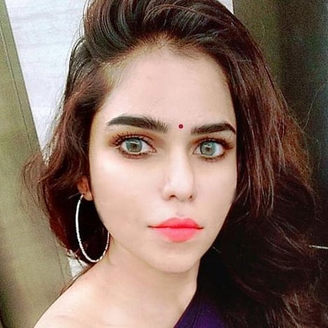 Maya Glammy