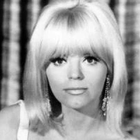 Carol Wayne
