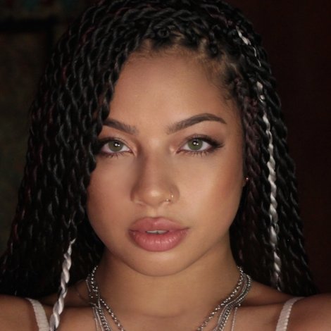 Kiana Ledé