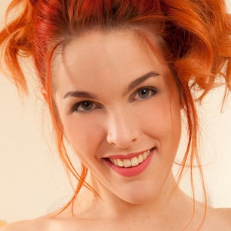 Amarna Miller