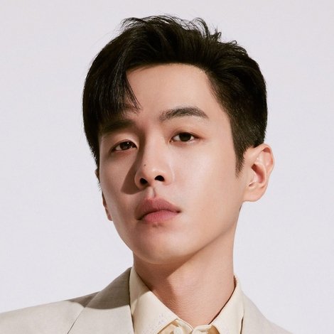 Zhang Ruoyun