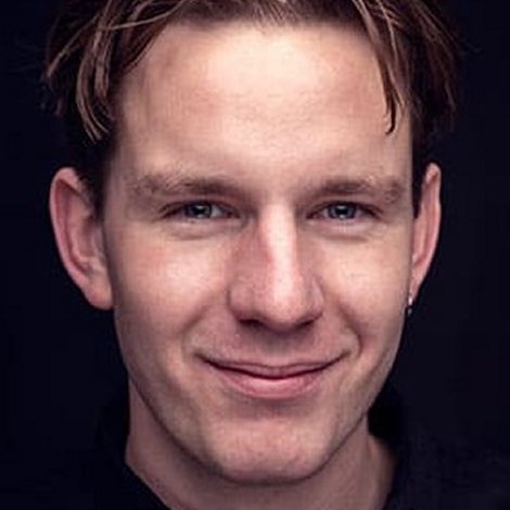 Simon Tang