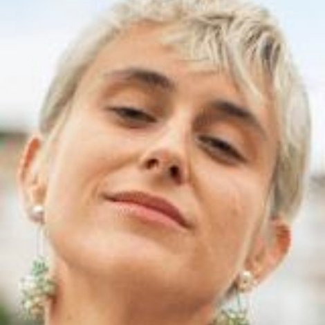 María Lázaro