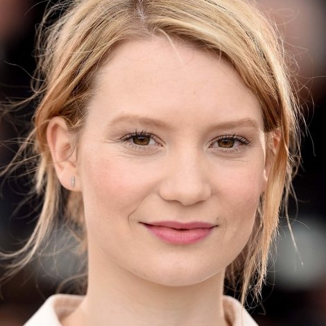 Mia Wasikowska