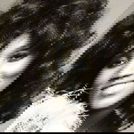 Gloria Jones