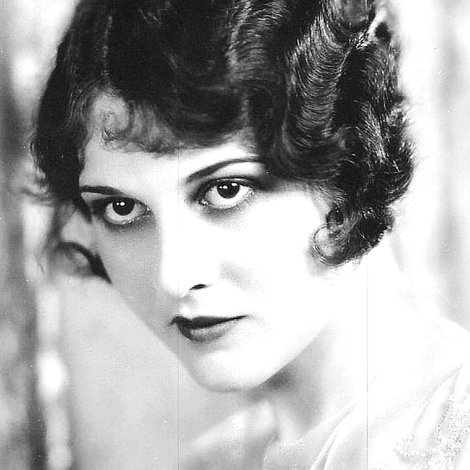 Lorraine Eason