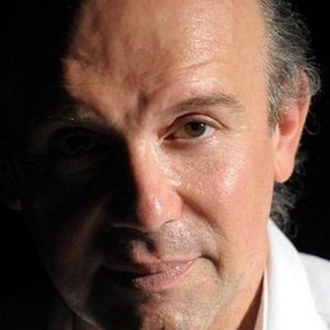 Elio De Capitani