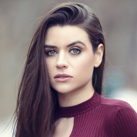Stephanie Domet