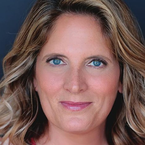 Lesley Wolff