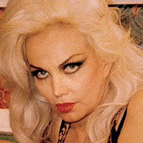 Liz Renay