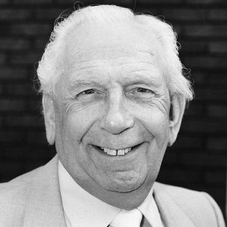 Arthur English