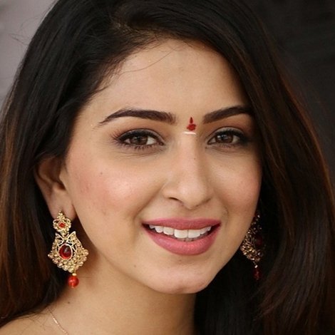 Eshanya Maheshwari