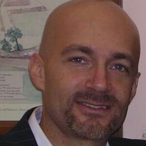 Roberto CertomÃ