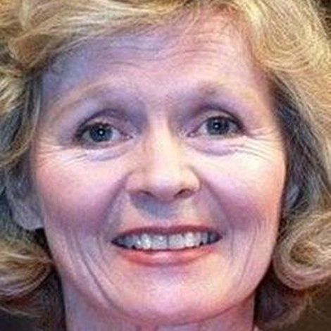 Angela Thorne