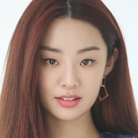 Stephanie Lee