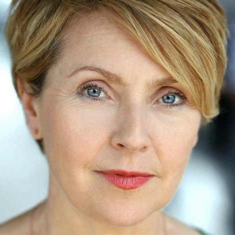 Karen Ascoe