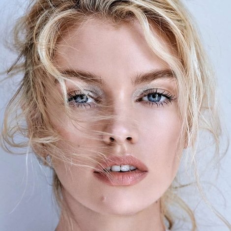 Stella Maxwell