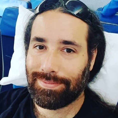 Julián Barrett