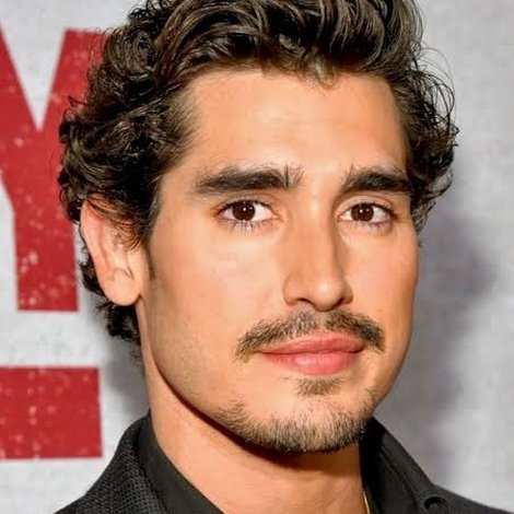 Henry Zaga